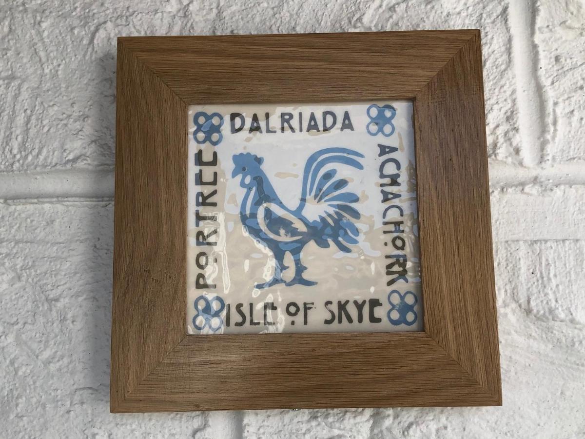 Dalriada Portree Bagian luar foto